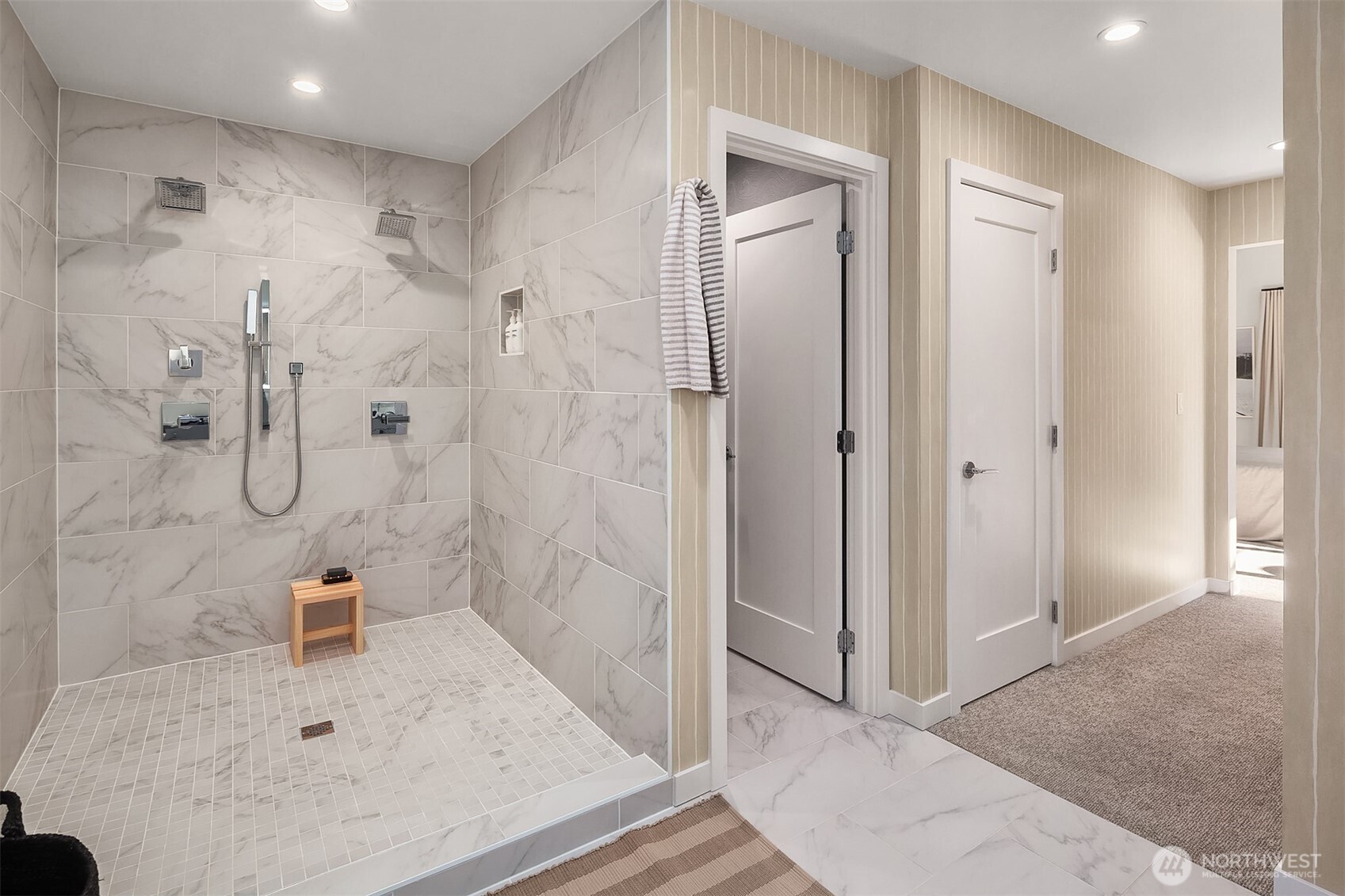 10419 & 10421 41st Avenue SW Unit: A & B