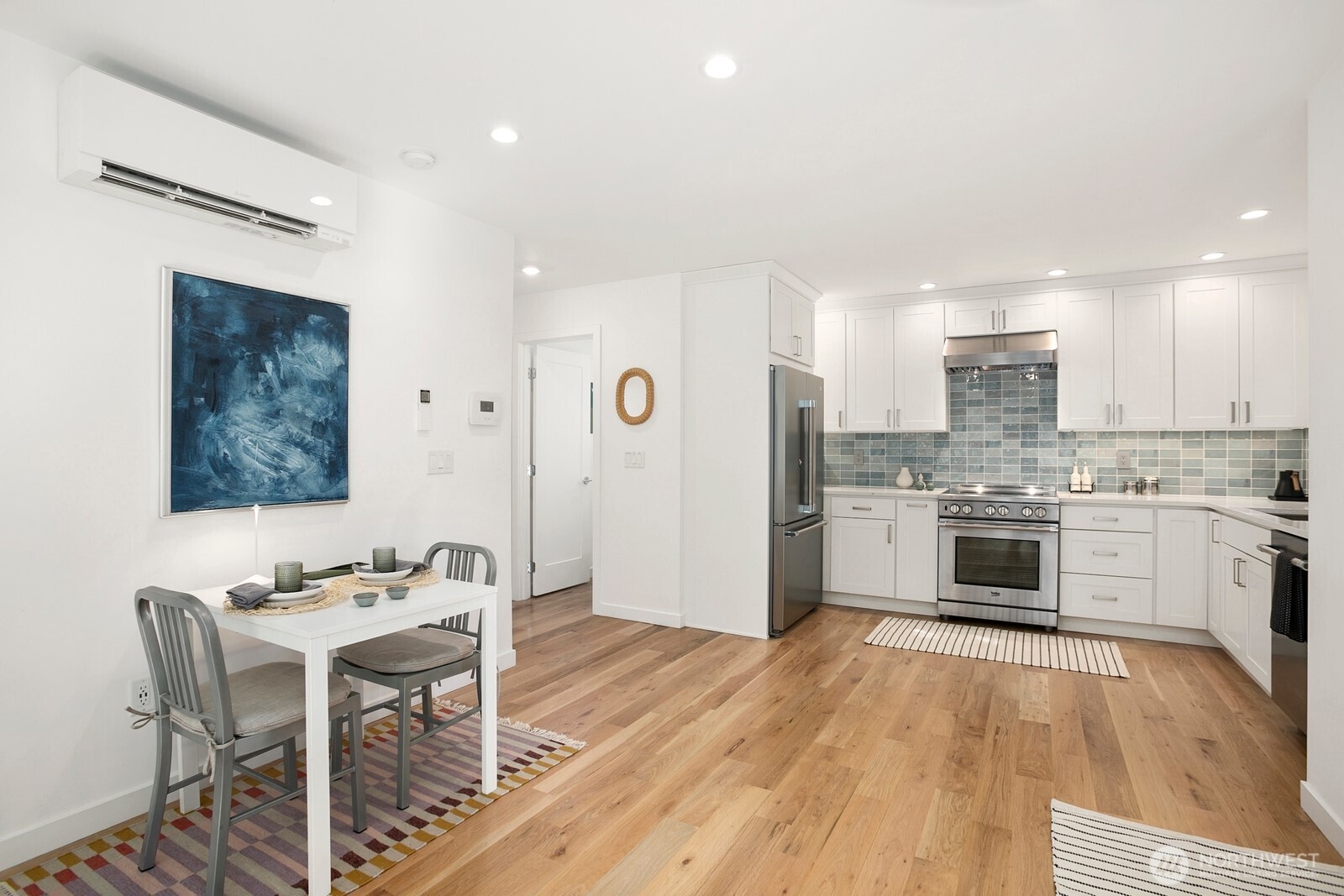 10421 41st Avenue SW Unit: B