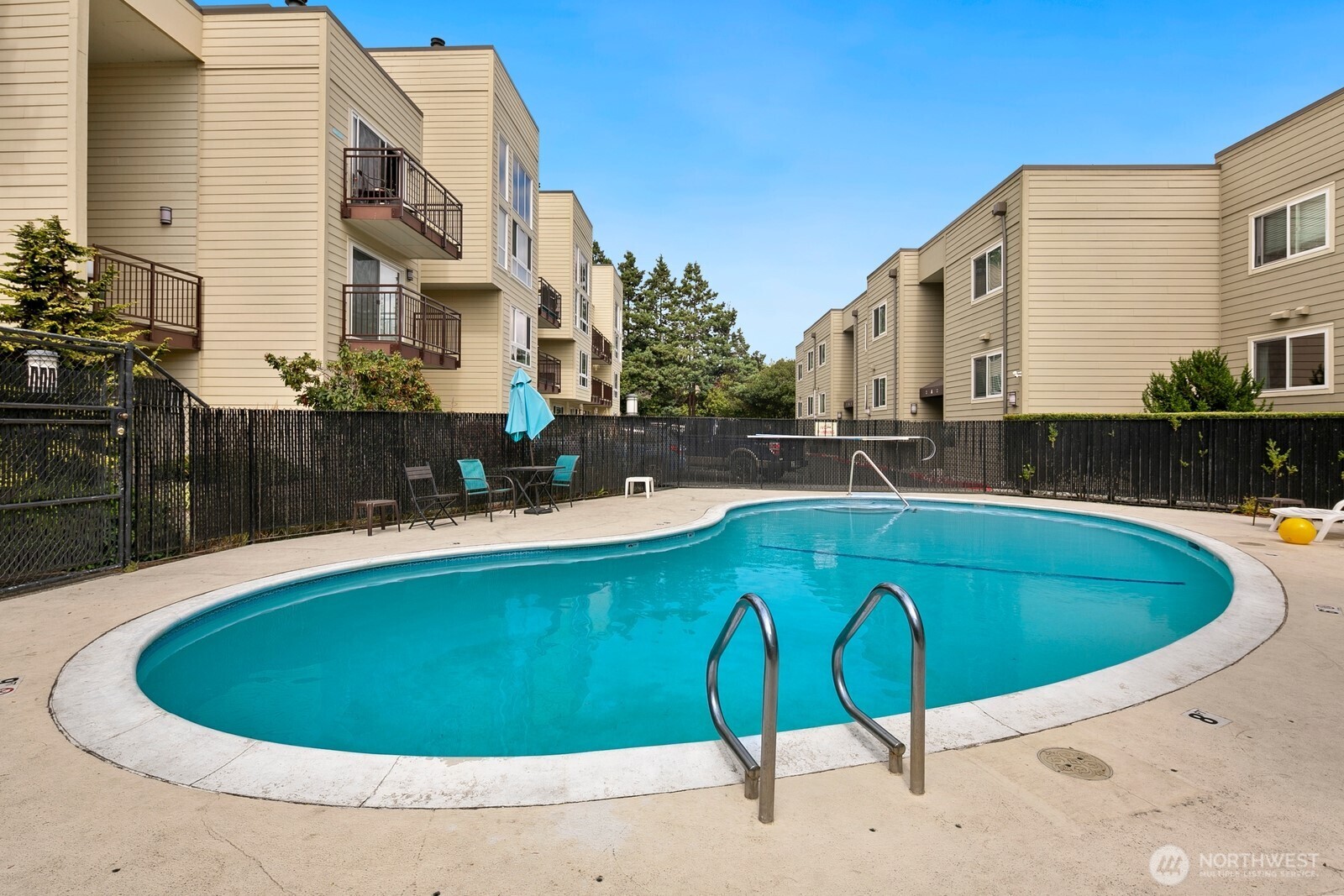 5844 NE 75th Street Unit: A102