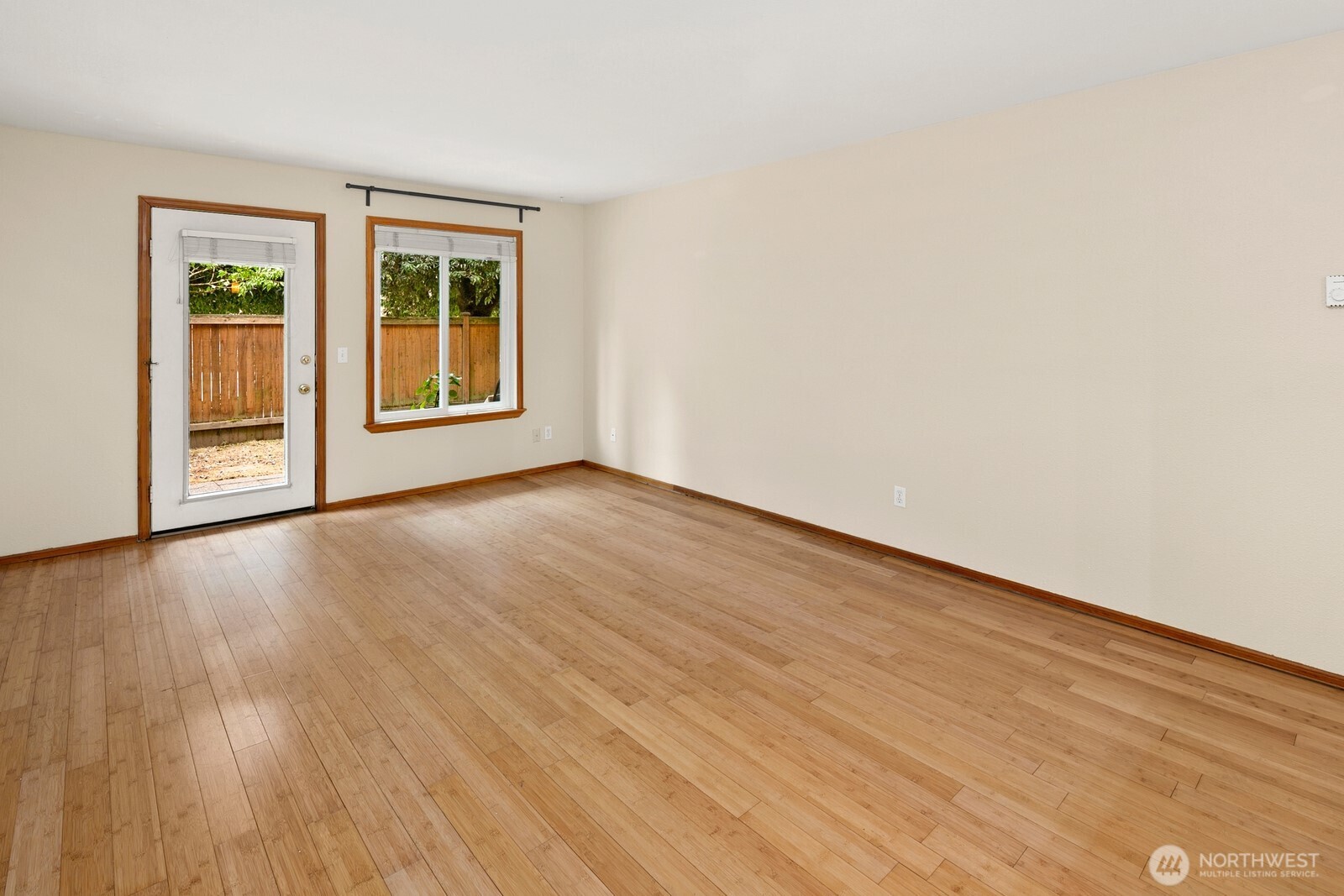 5844 NE 75th Street Unit: A102