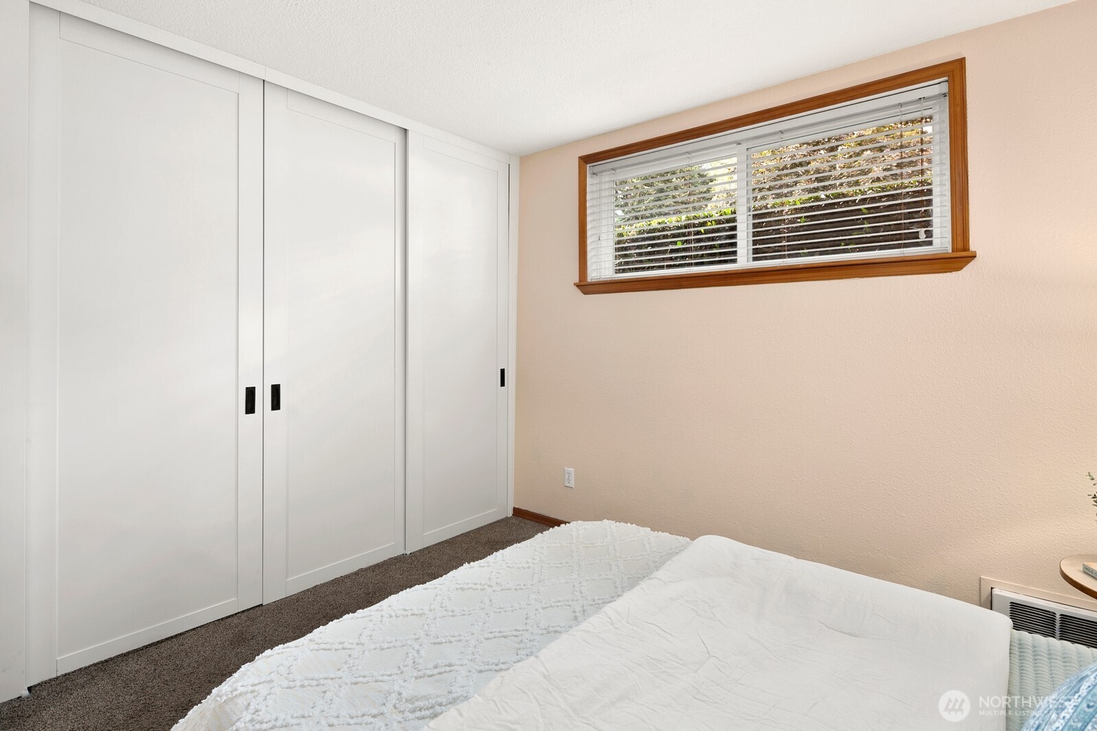 5844 NE 75th Street Unit: A102