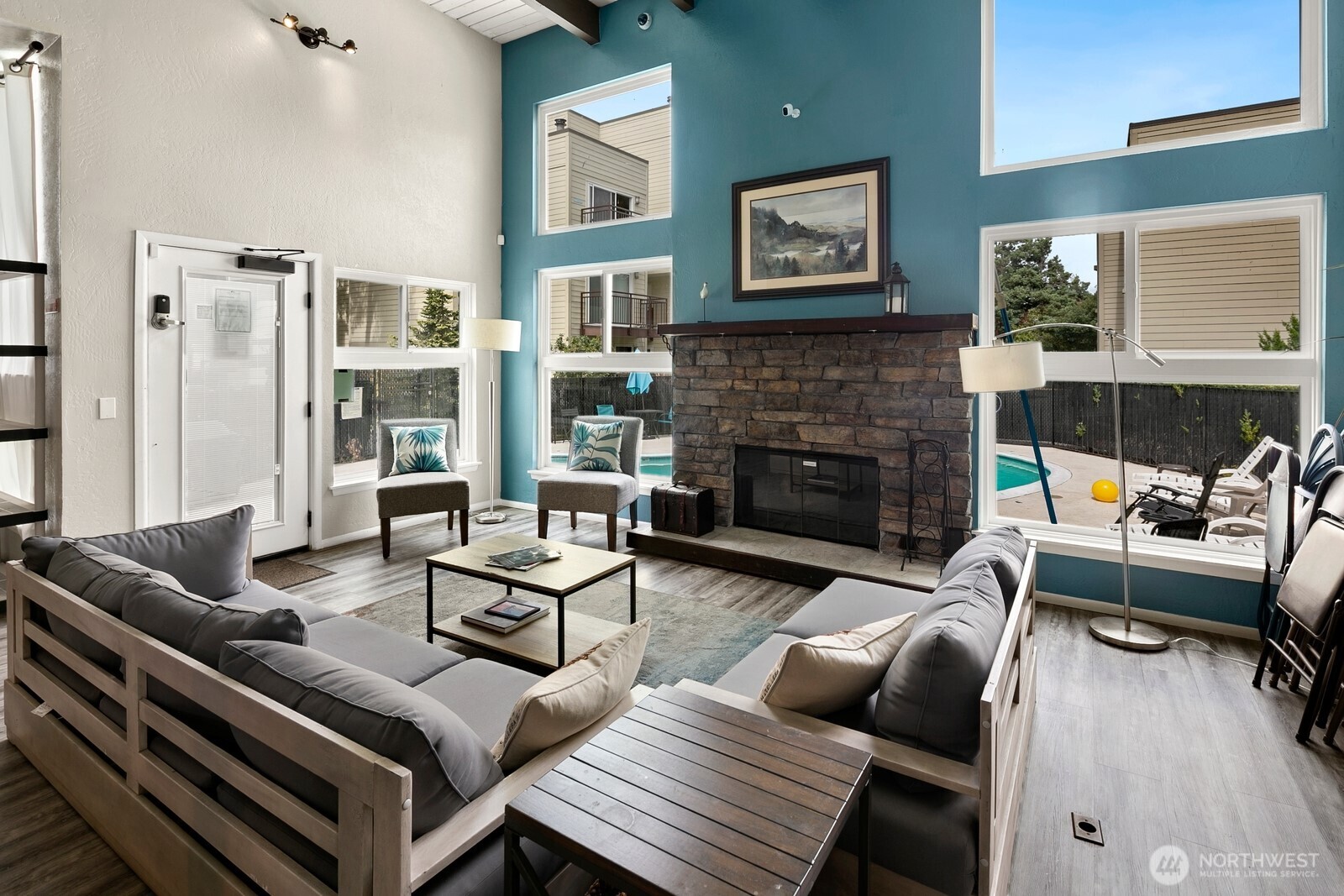 5844 NE 75th Street Unit: A102