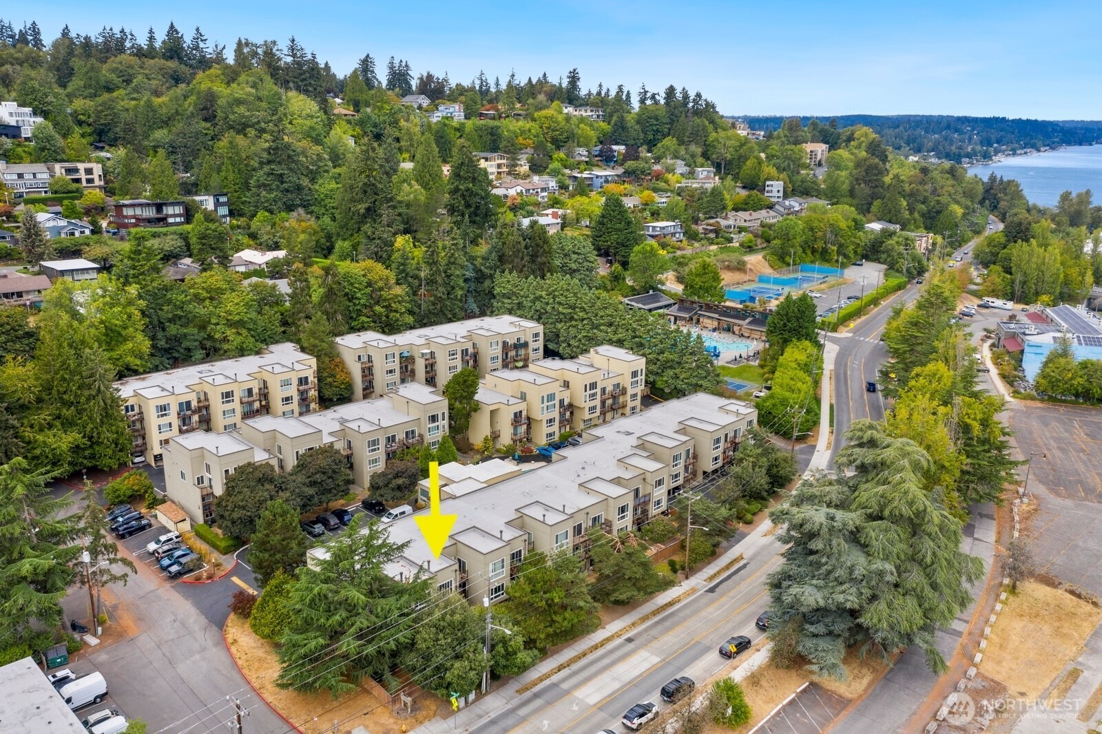 5844 NE 75th Street Unit: A102