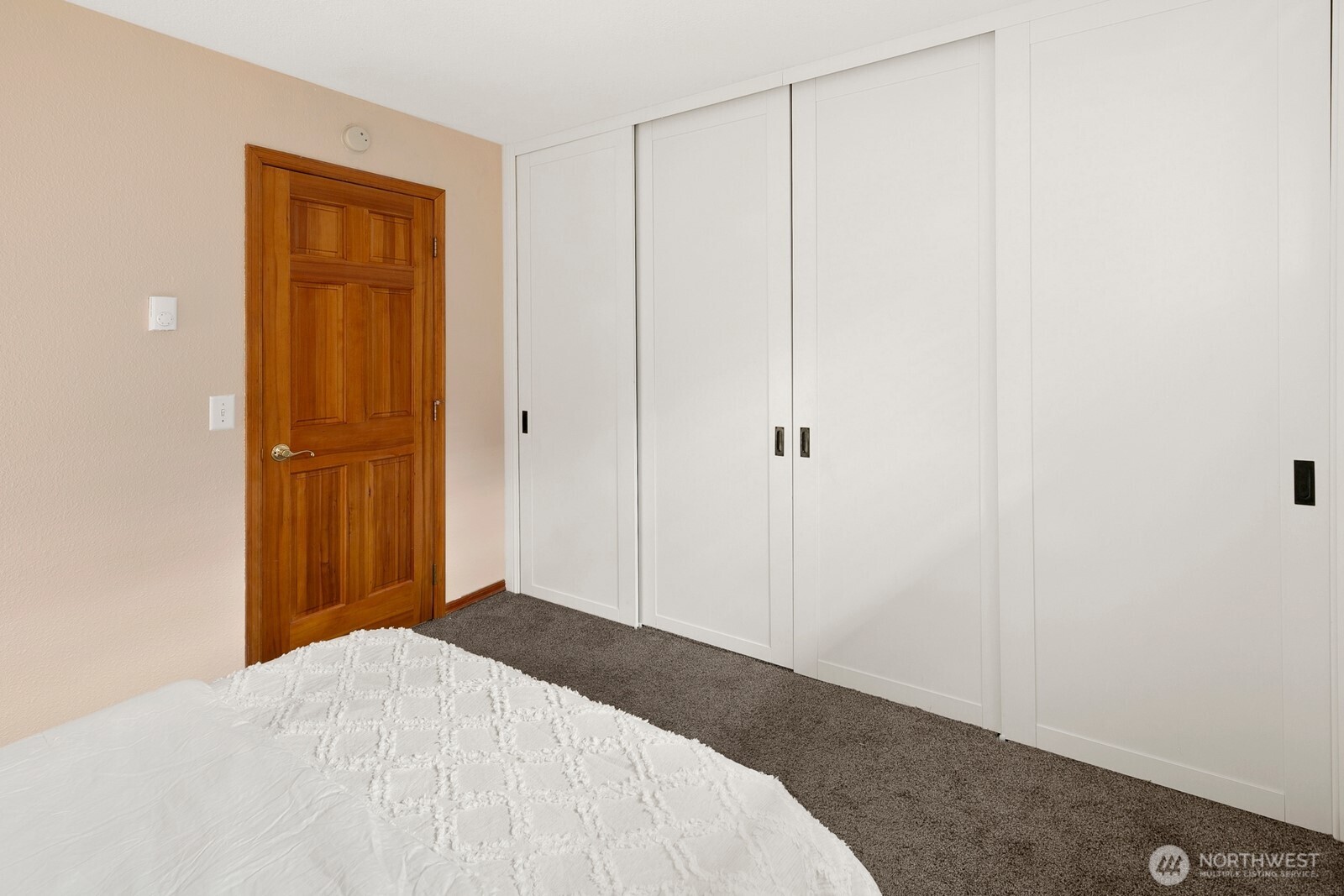 5844 NE 75th Street Unit: A102