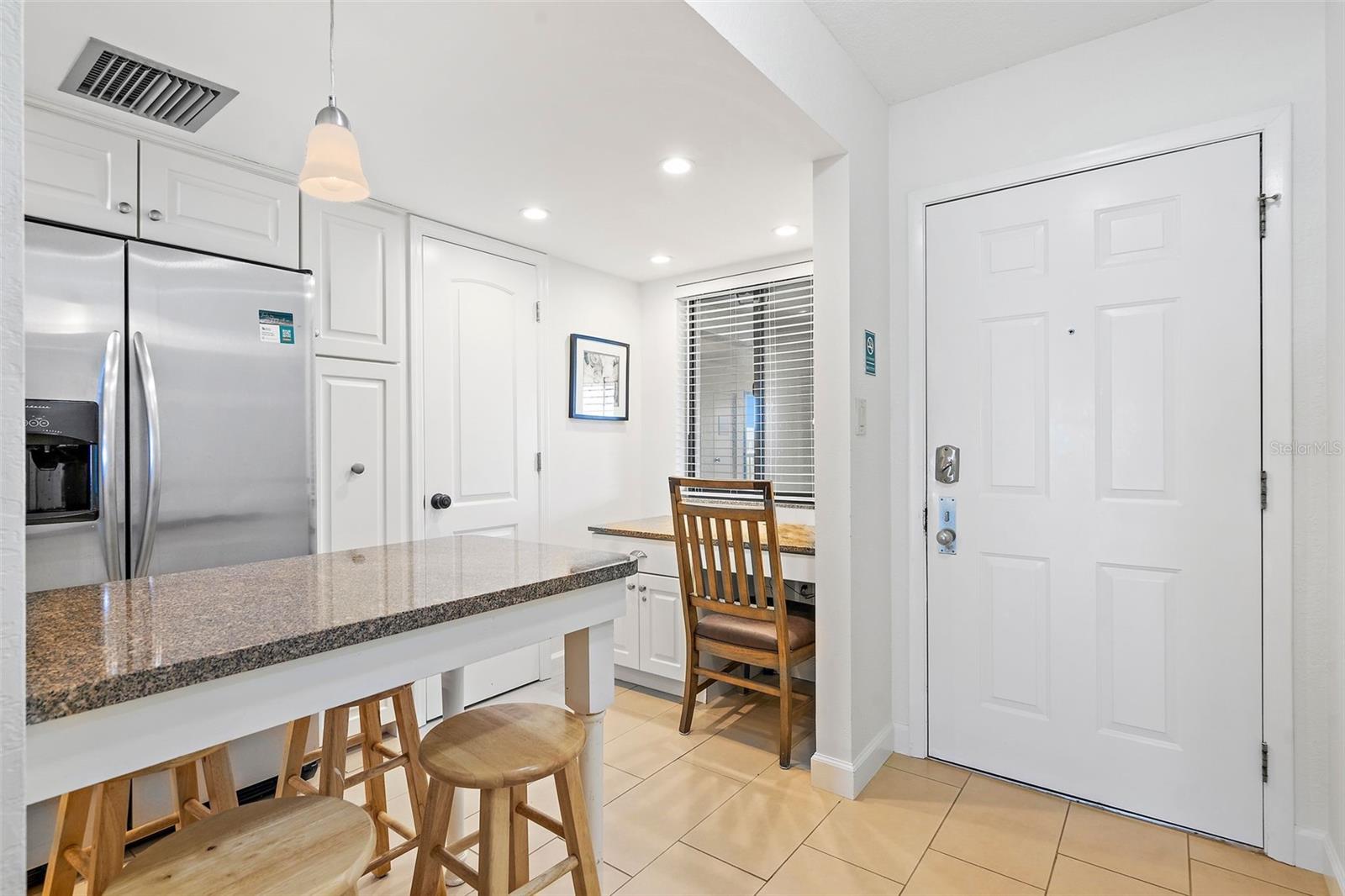 7434 BAYSHORE DR #404