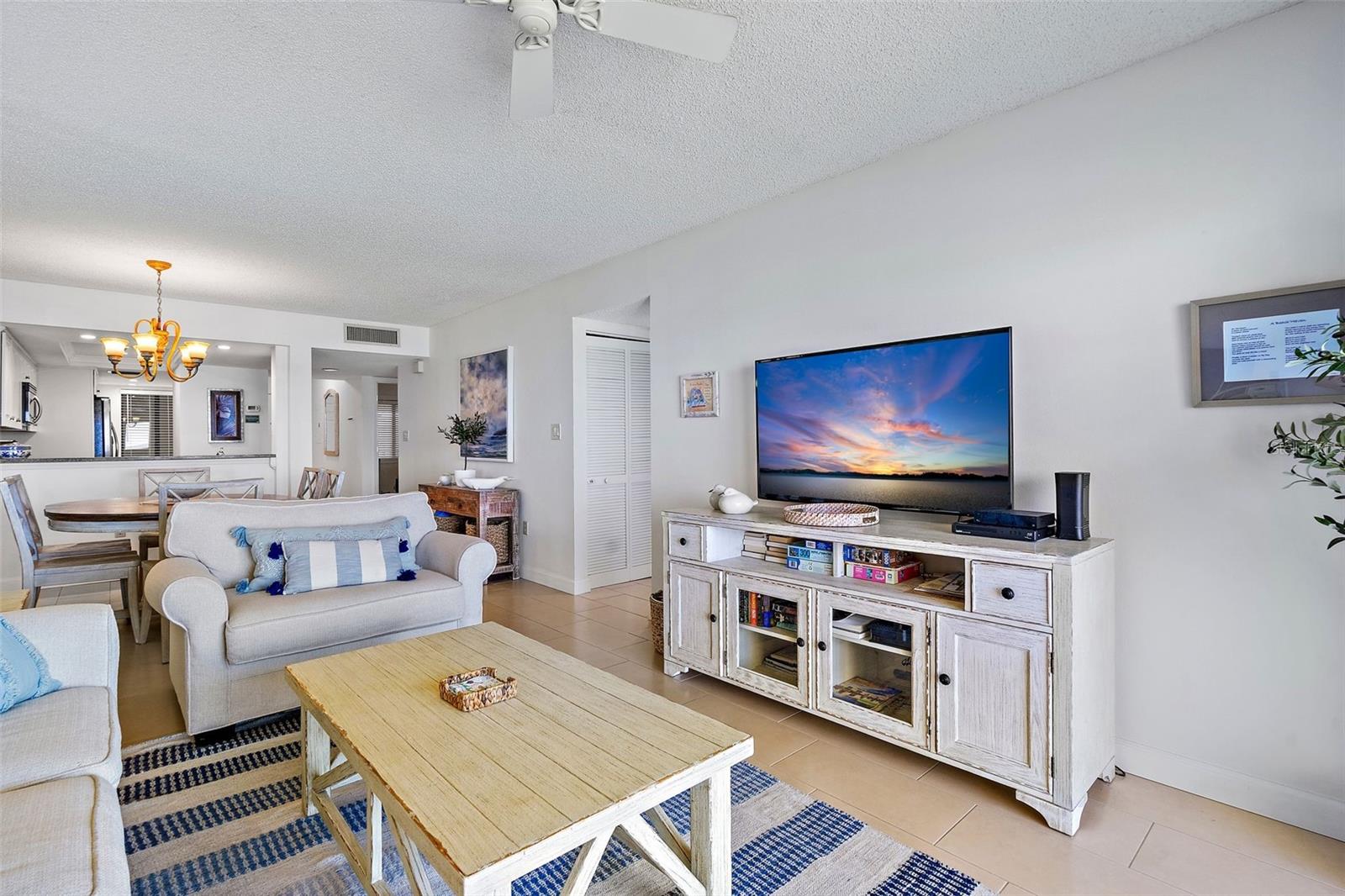 7434 BAYSHORE DR #404