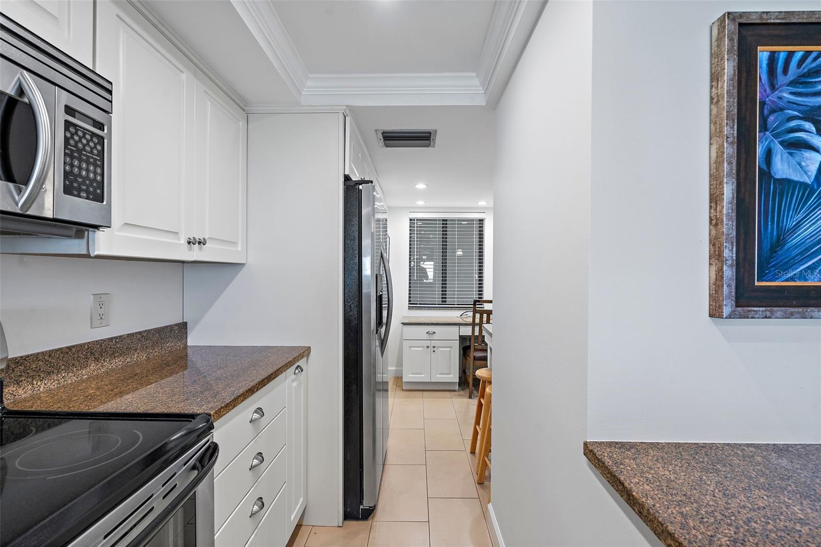 7434 BAYSHORE DR #404