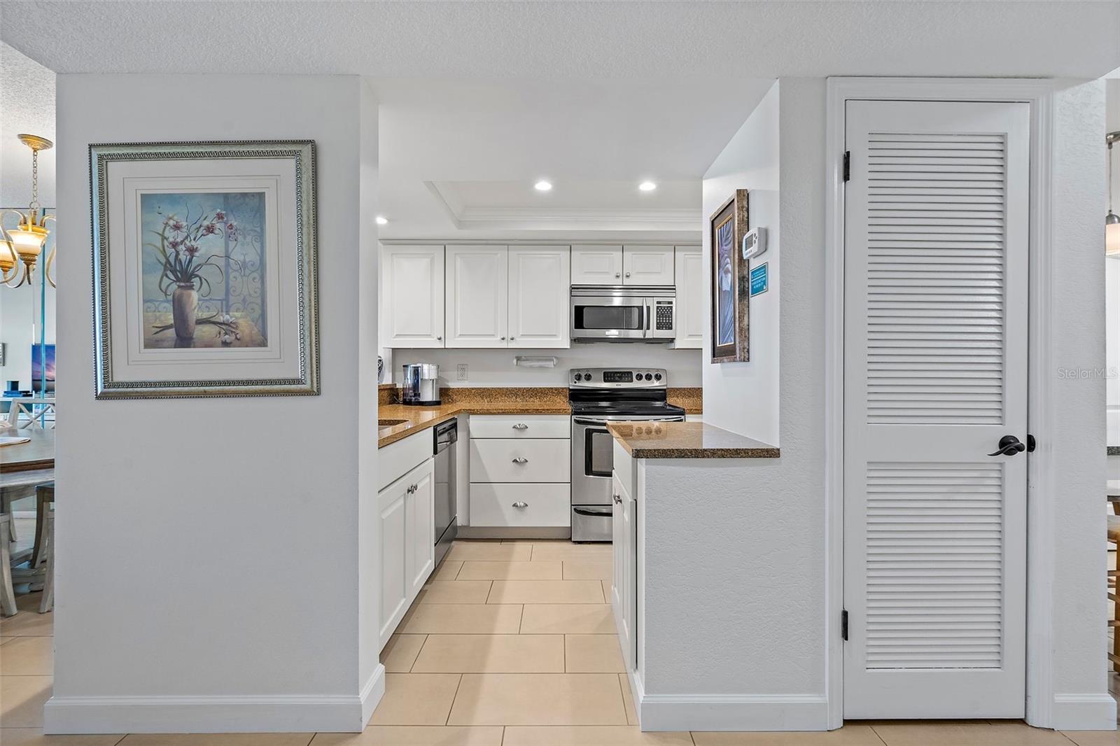 7434 BAYSHORE DR #404