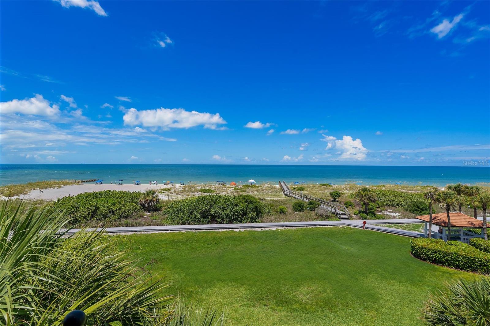 7434 BAYSHORE DR #404