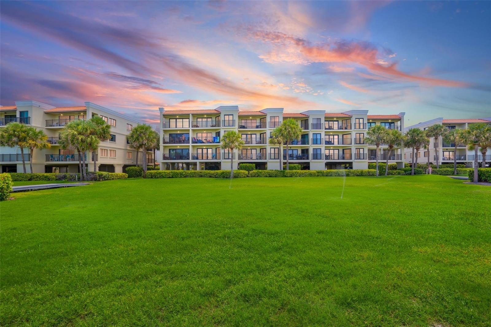 7434 BAYSHORE DR #404