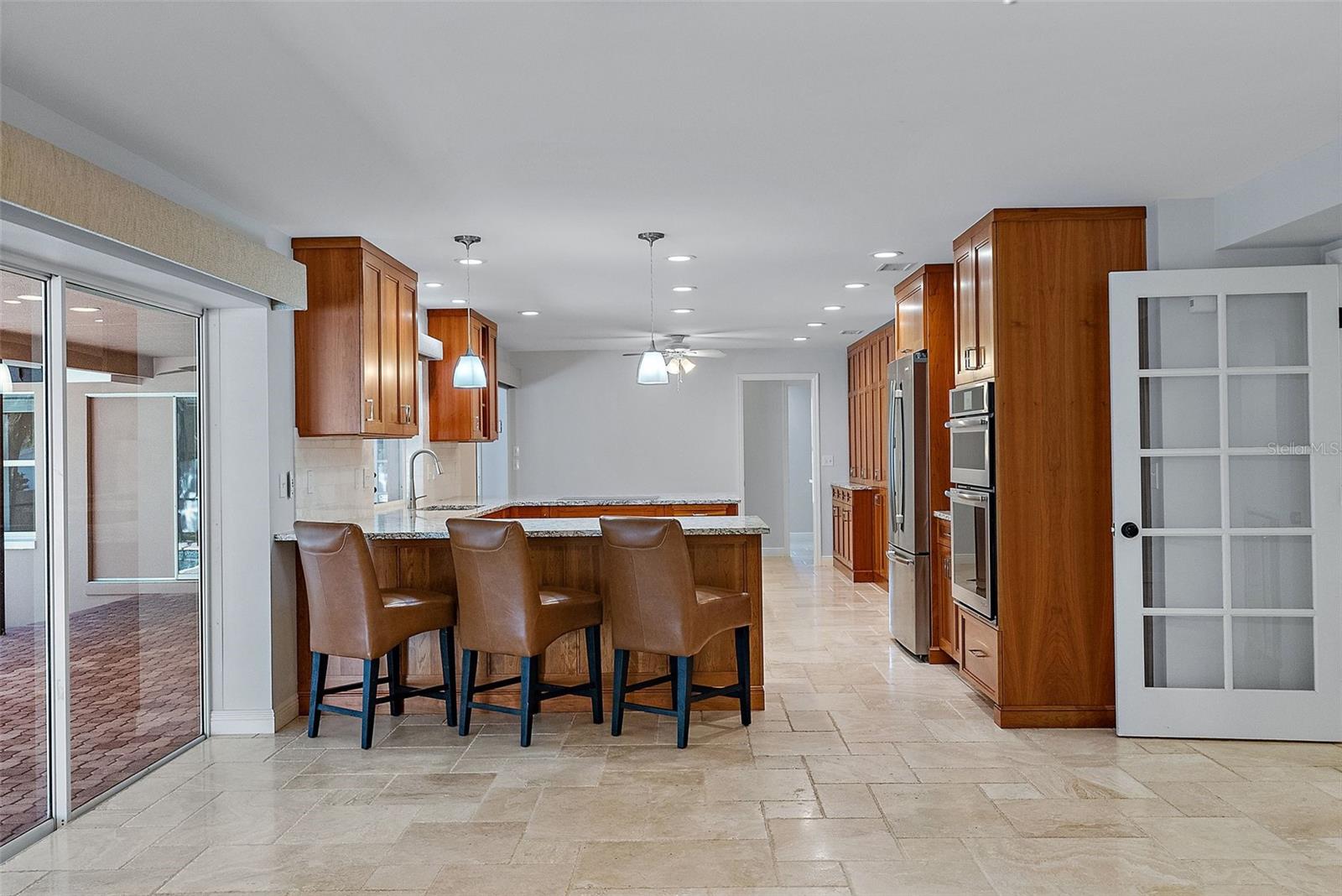 902 MARCO DR NE