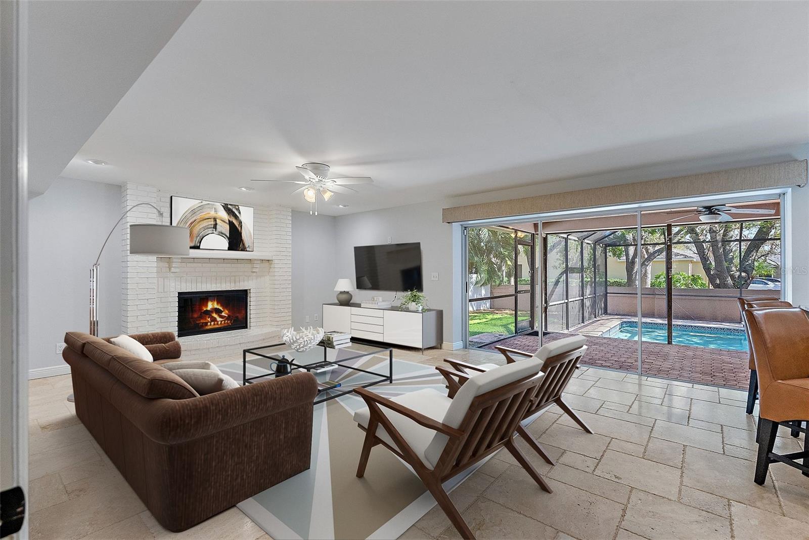 902 MARCO DR NE