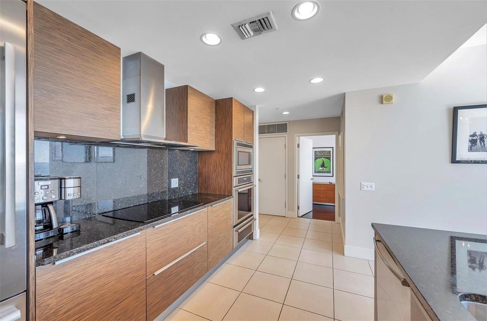 175 1ST ST S #2804