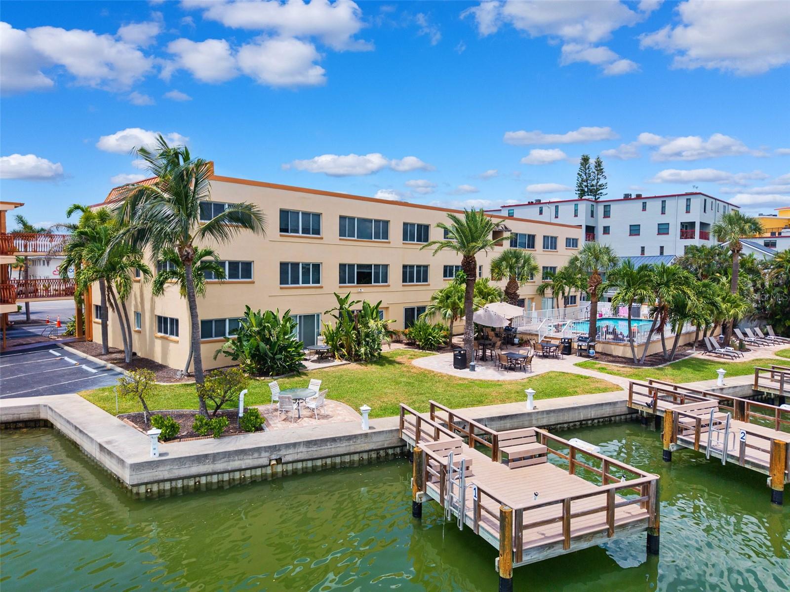 10265 GULF BLVD #A-301