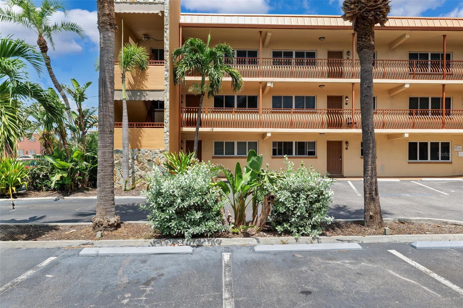 10265 GULF BLVD #A-301