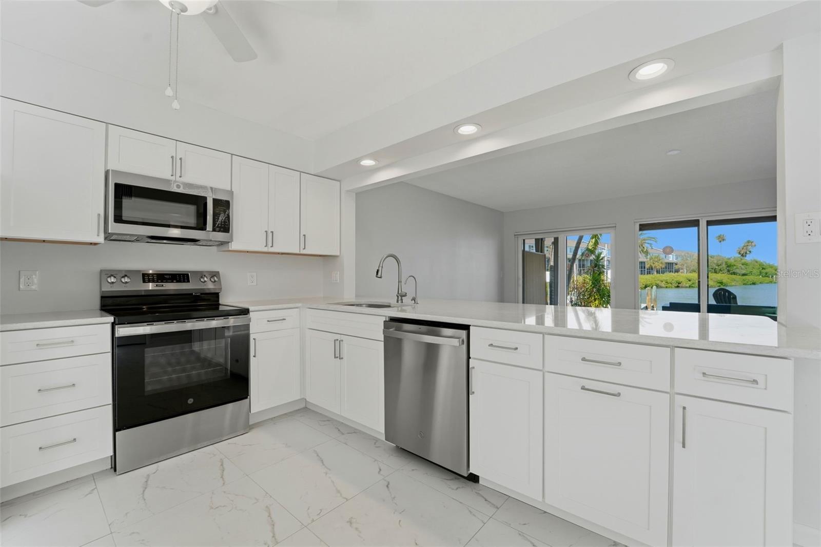 833 E GULF BLVD #103