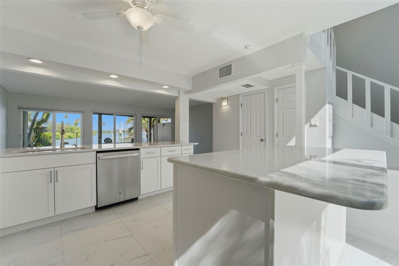 833 E GULF BLVD #103
