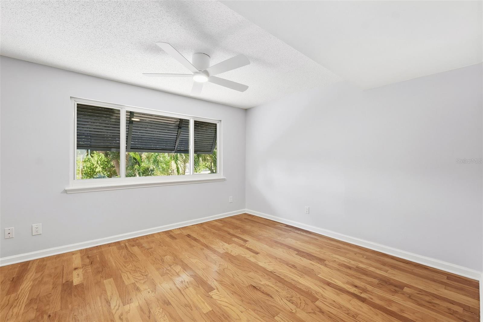 1355 PINELLAS BAYWAY S #16