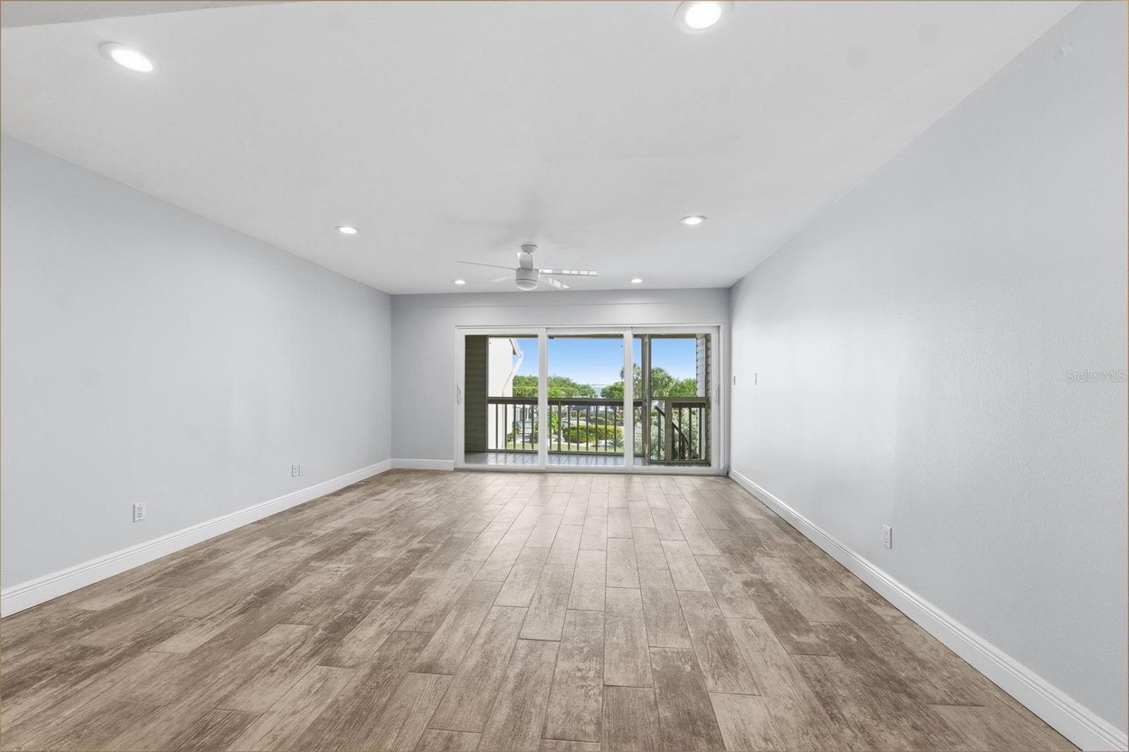 1355 PINELLAS BAYWAY S #16