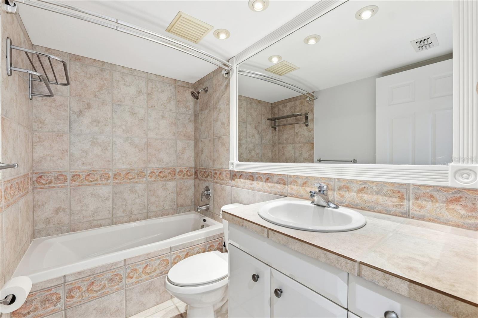 1355 PINELLAS BAYWAY S #16