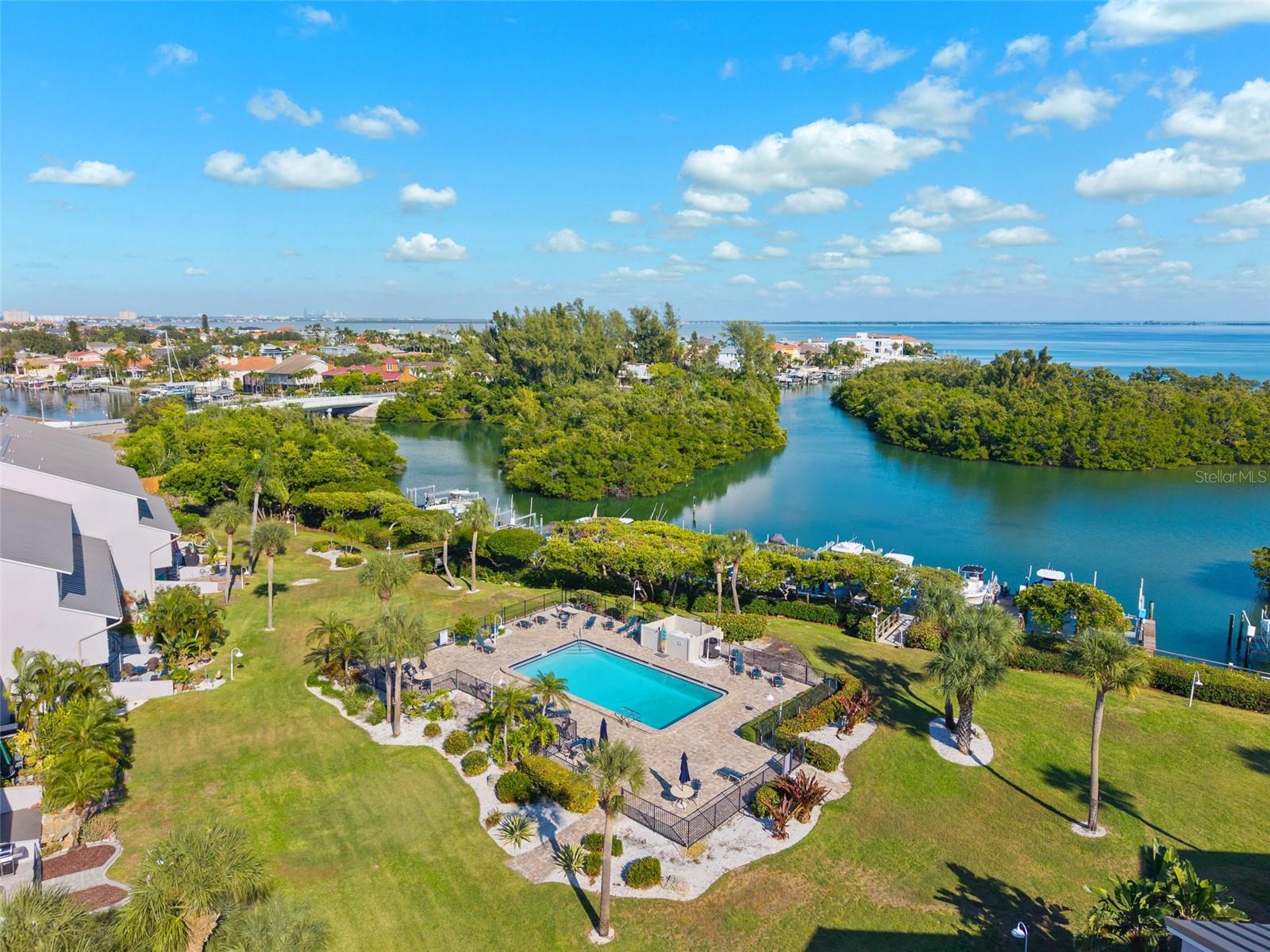 1355 PINELLAS BAYWAY S #16