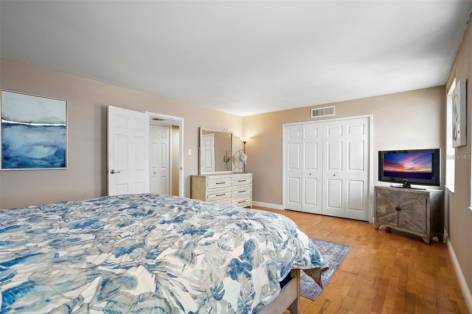 10355 PARADISE BLVD #1010-1