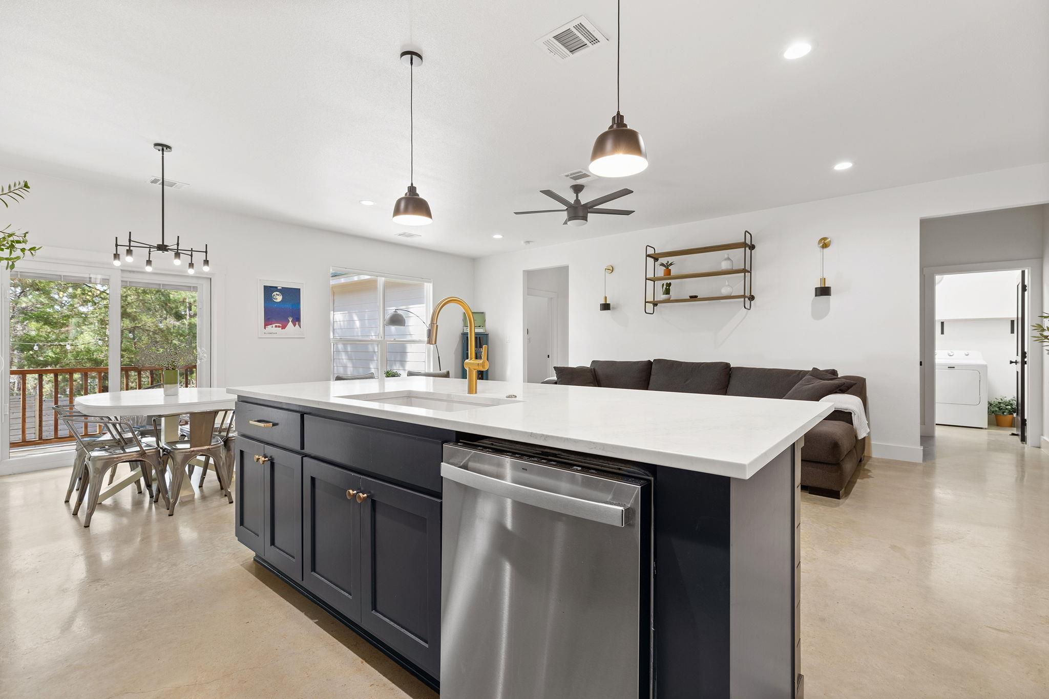 111 E Kamoi CT