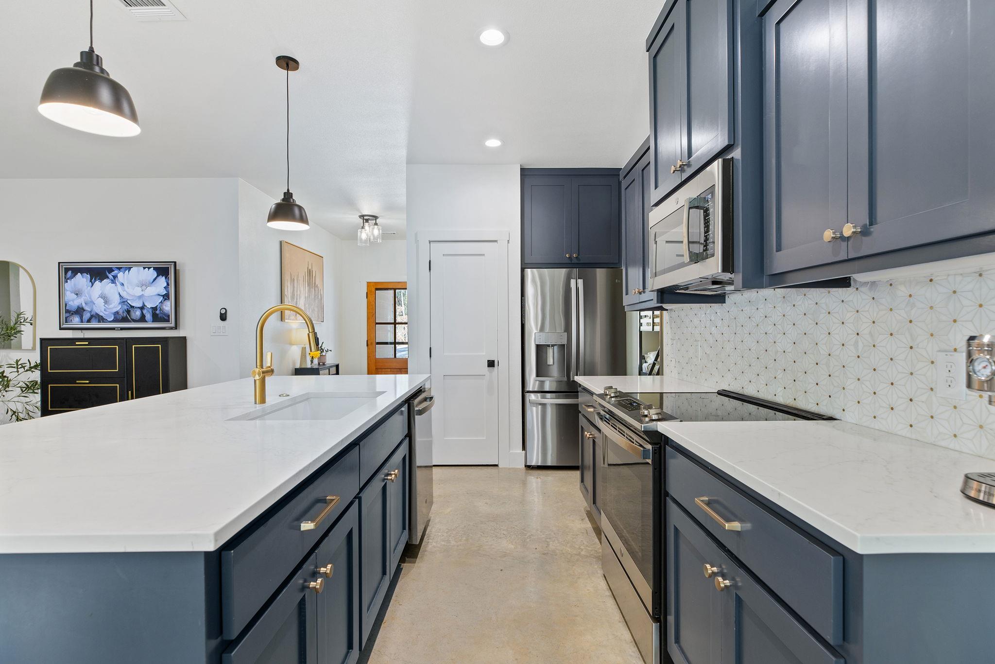 111 E Kamoi CT