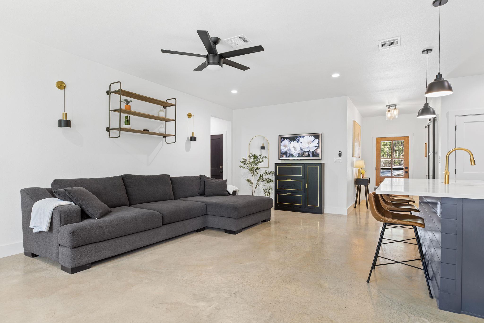 111 E Kamoi CT