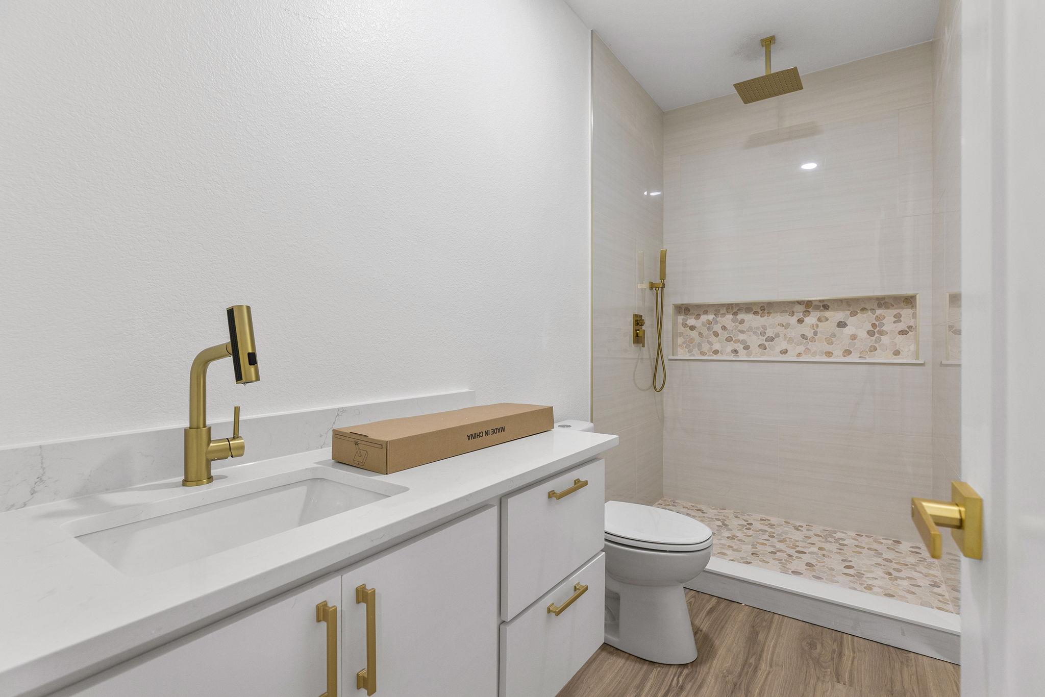 147 Kamakoa LN