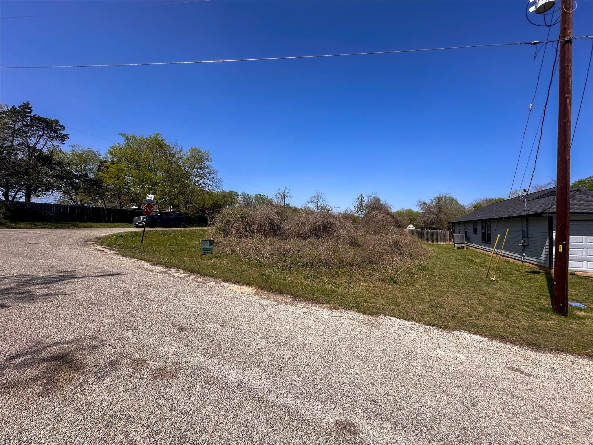 100 Paia LN