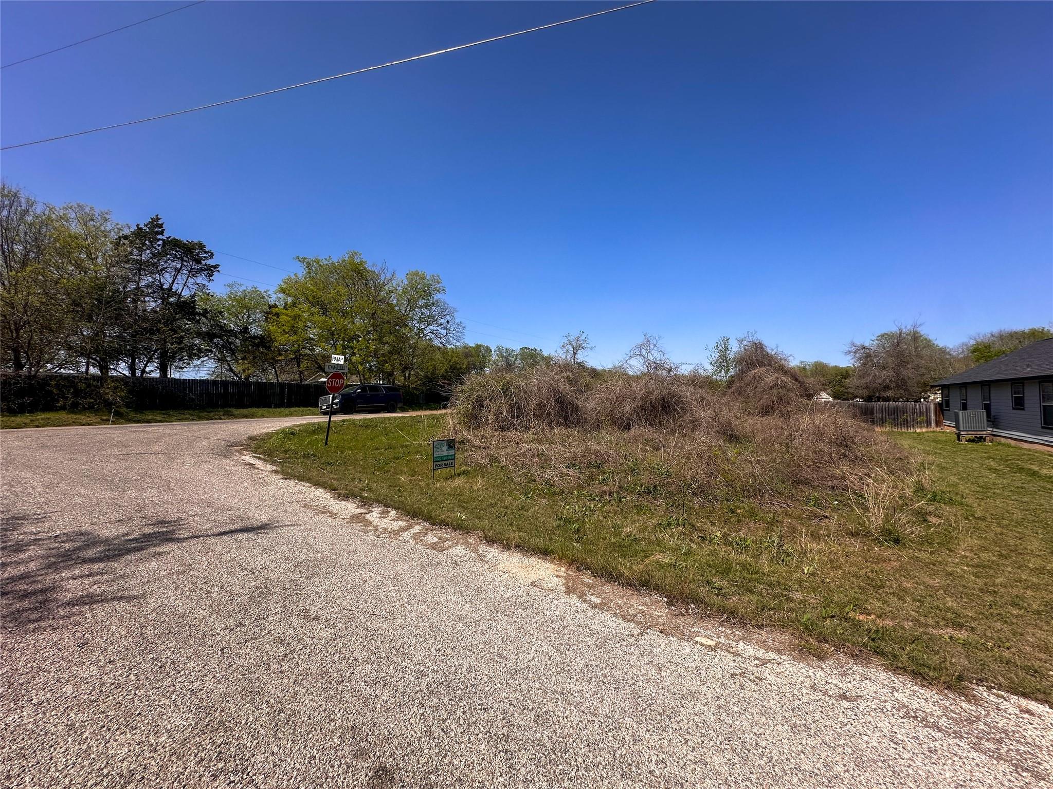 100 Paia LN