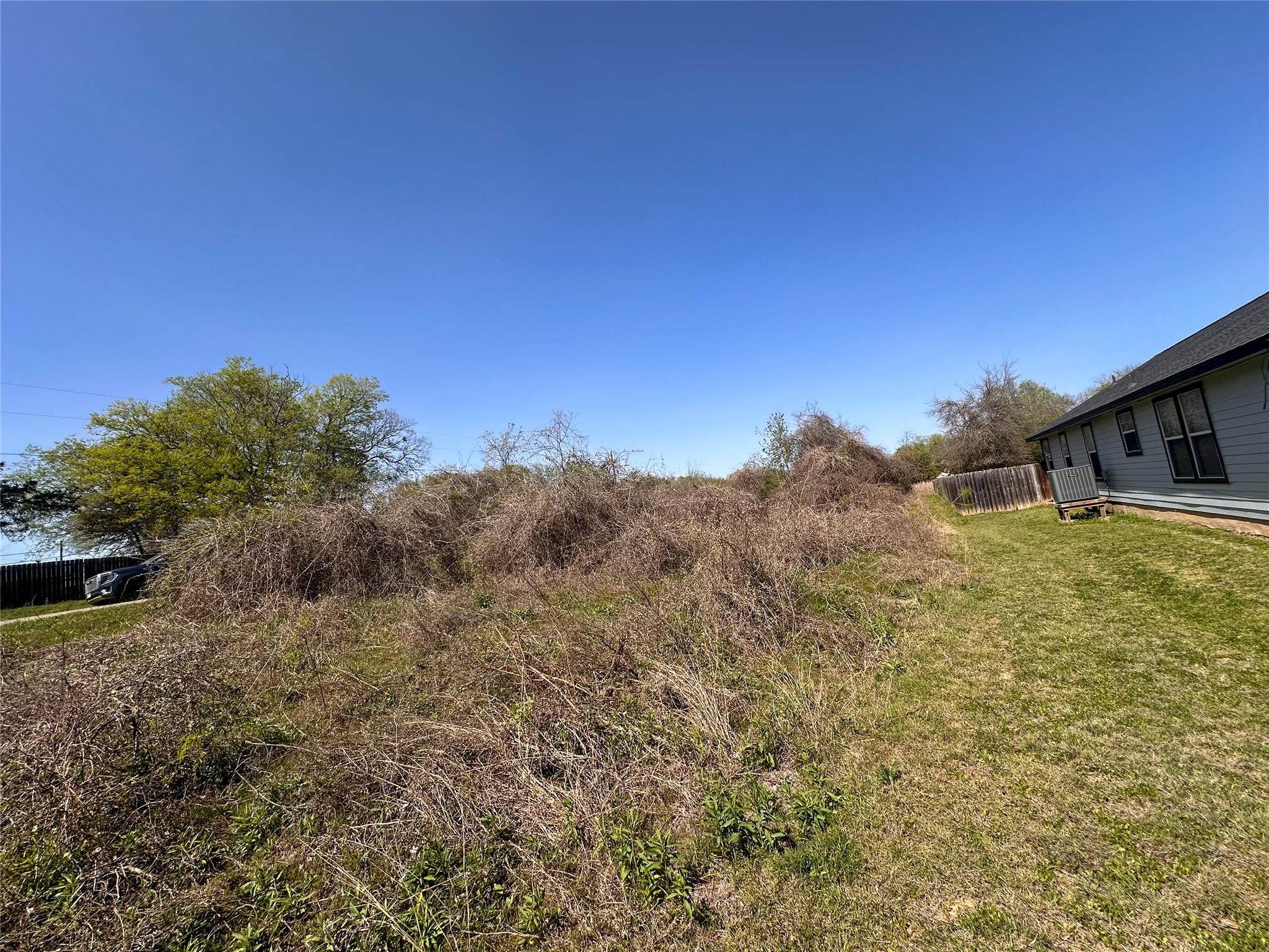 100 Paia LN