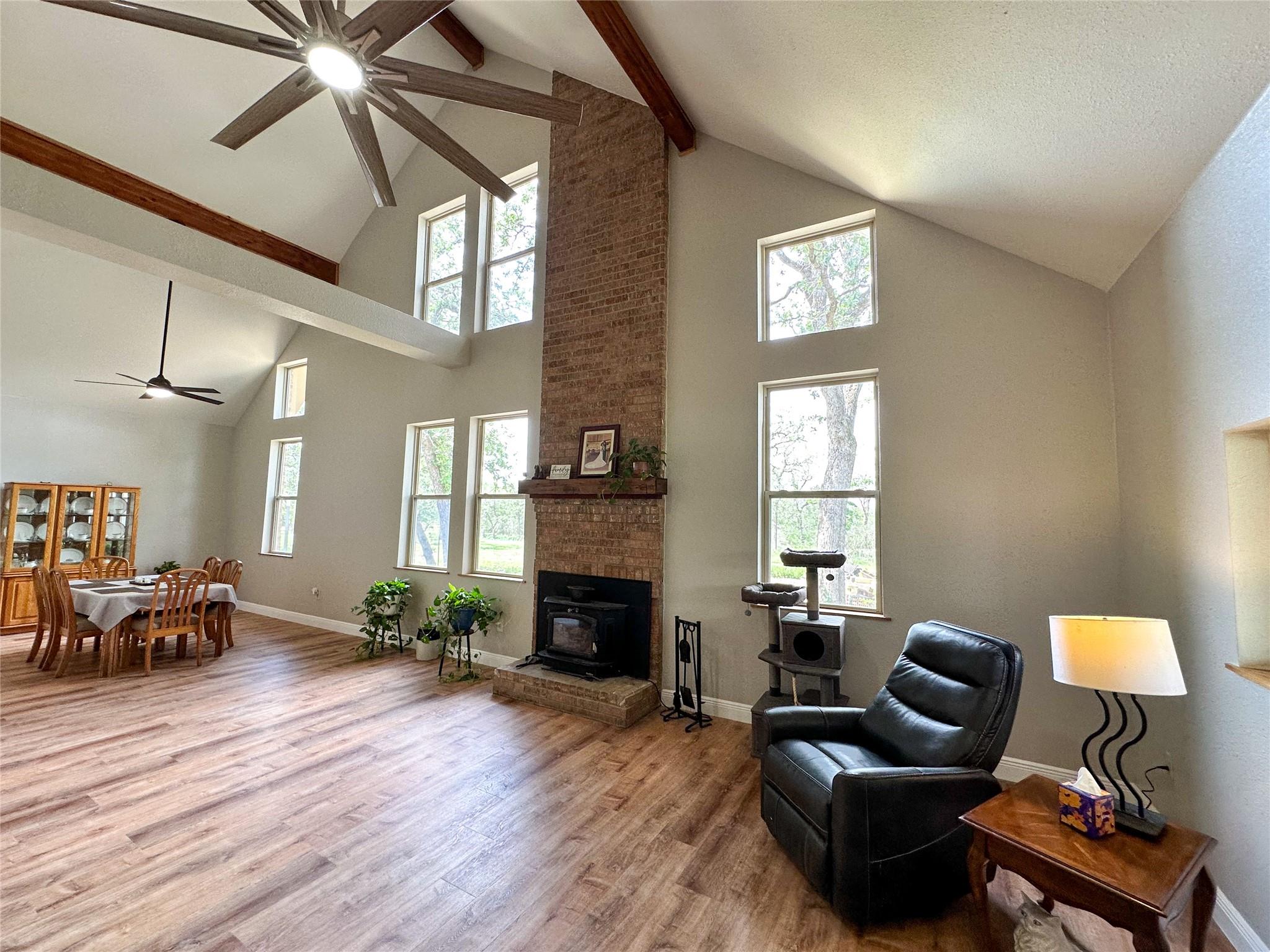 380 Woodlands DR