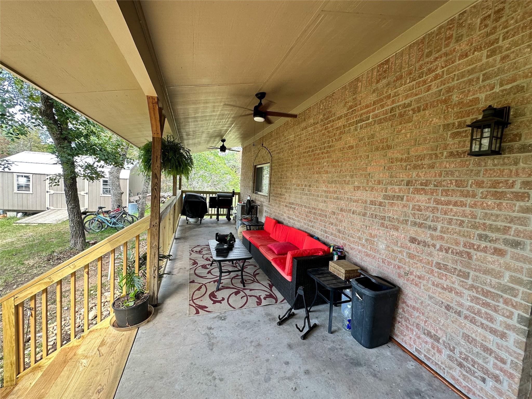 380 Woodlands DR