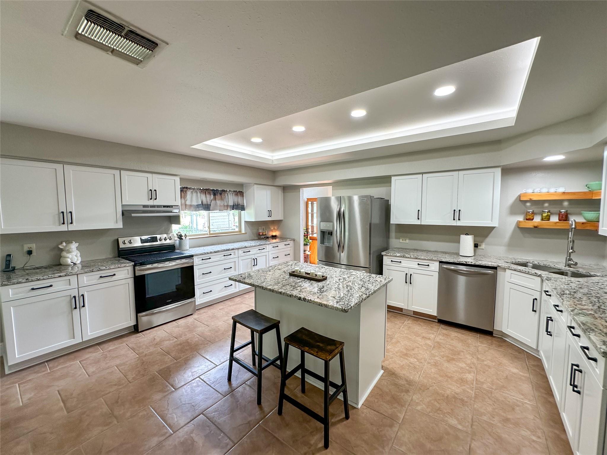 380 Woodlands DR