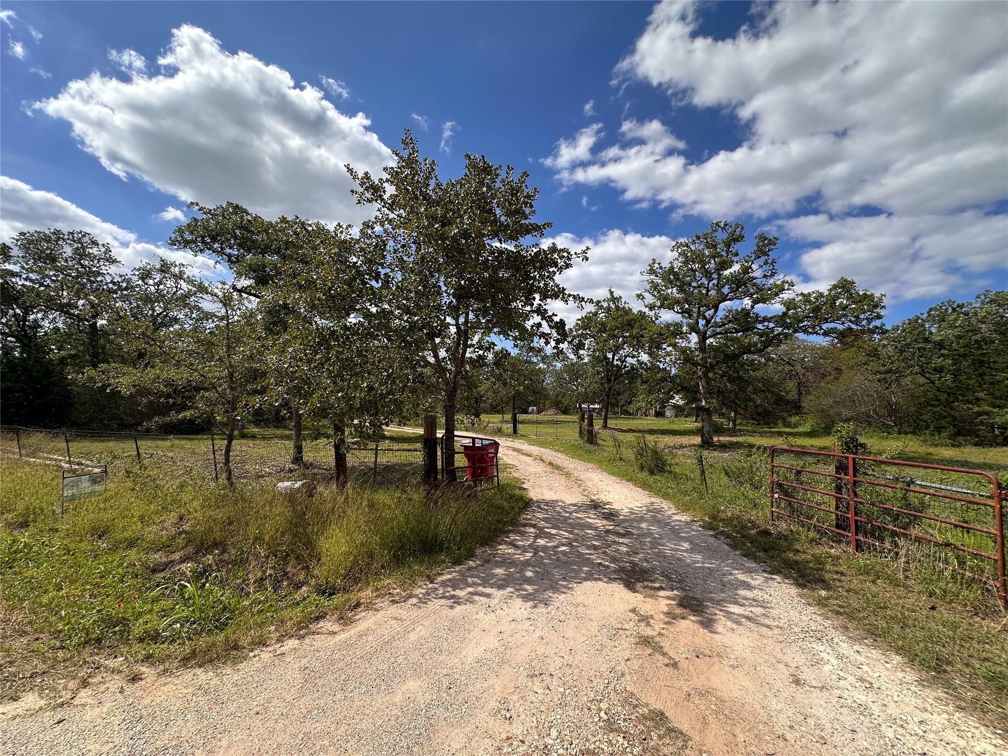 380 Woodlands DR