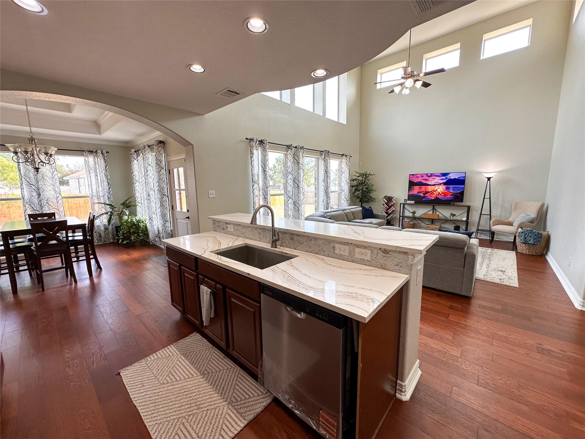 237 Cardinal DR
