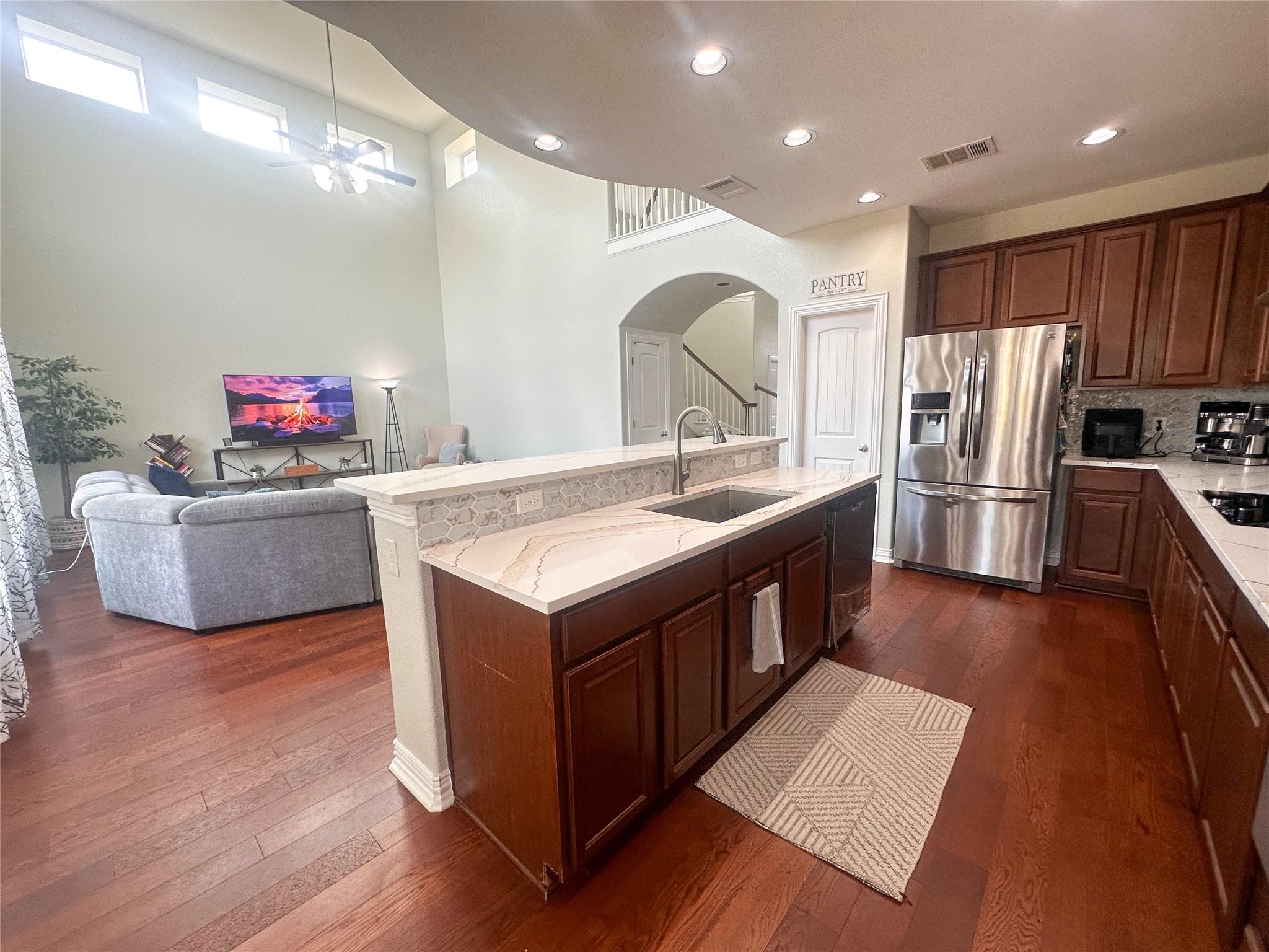 237 Cardinal DR
