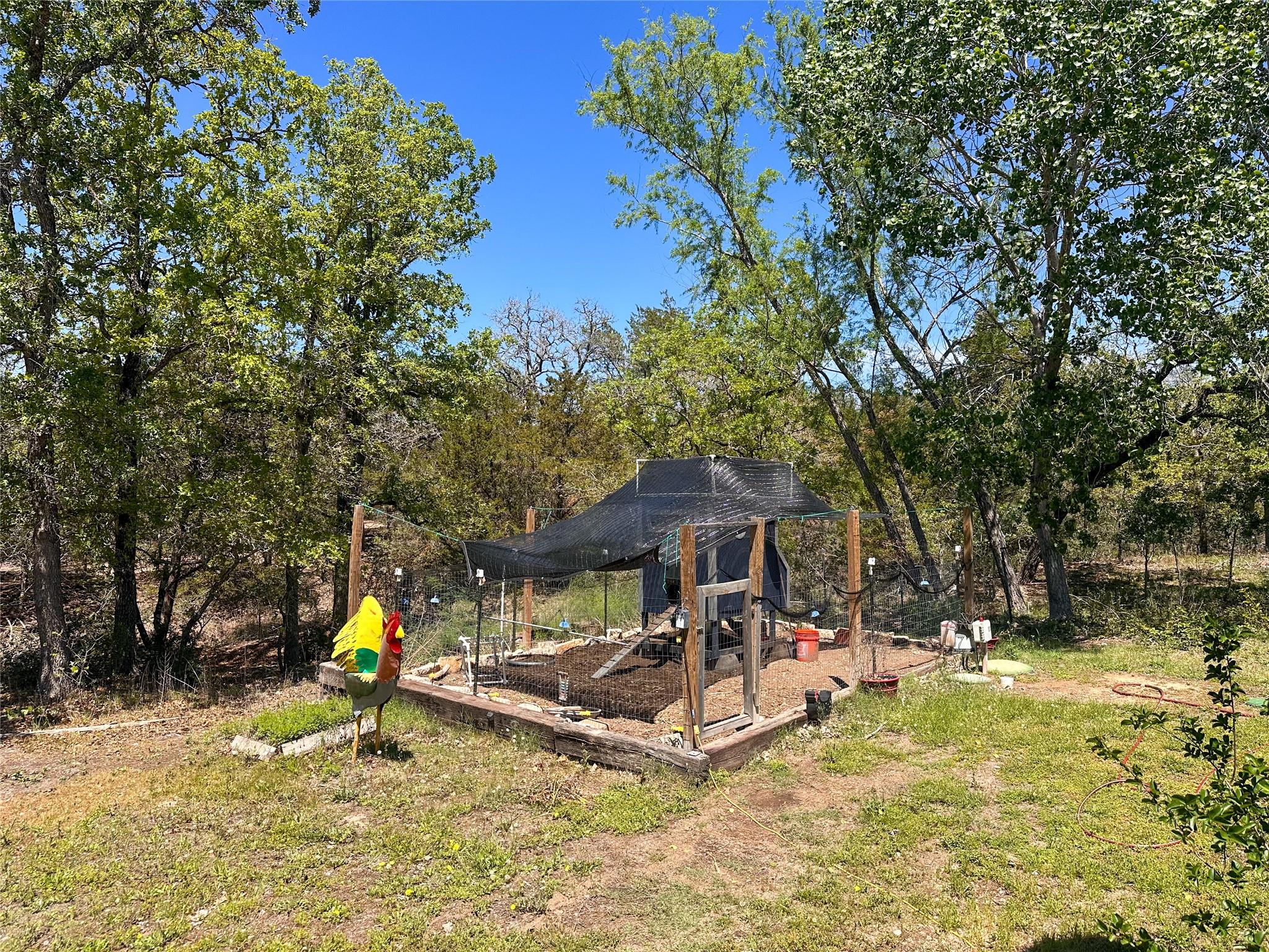 368 Woodlands DR