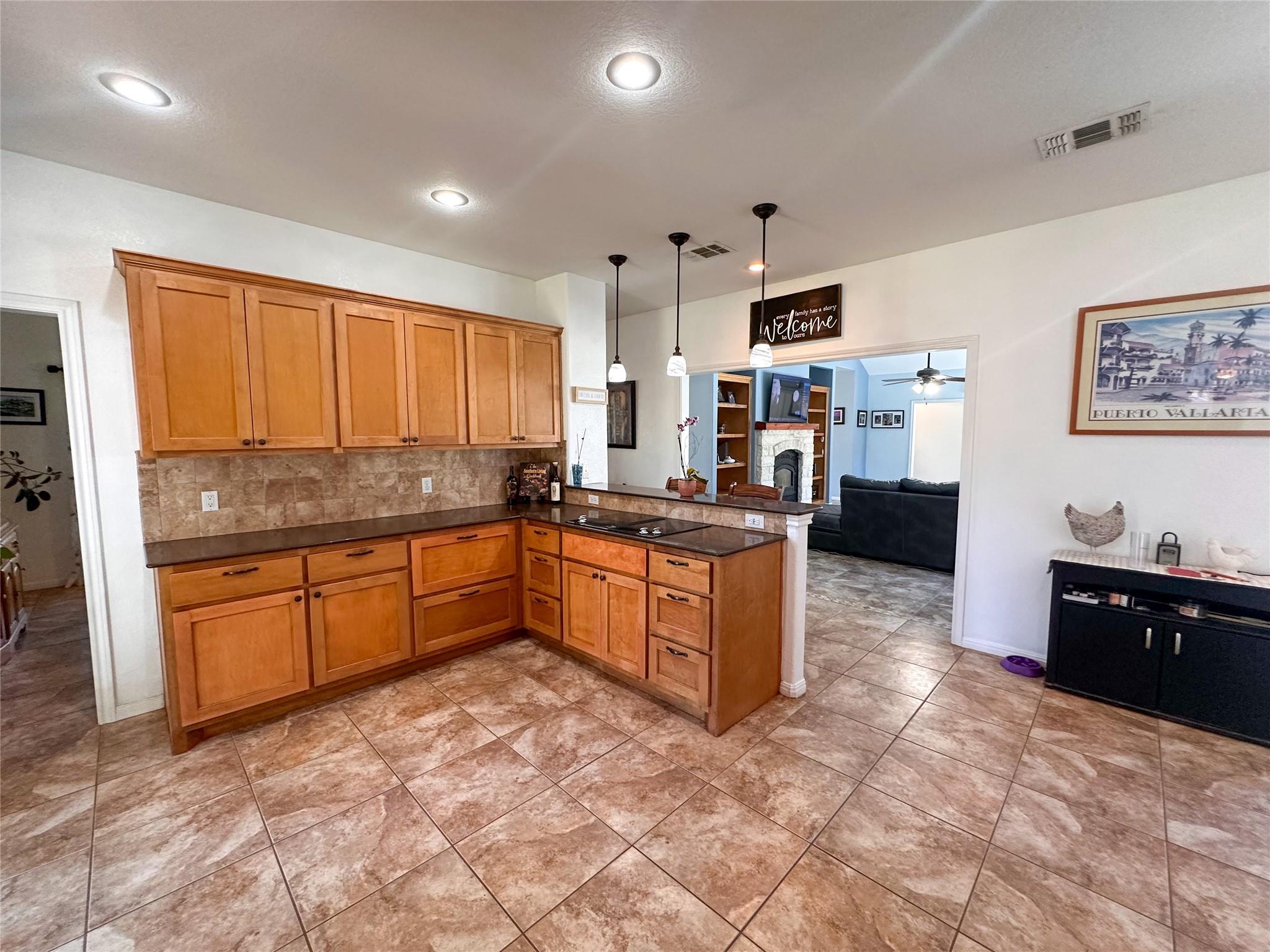 368 Woodlands DR