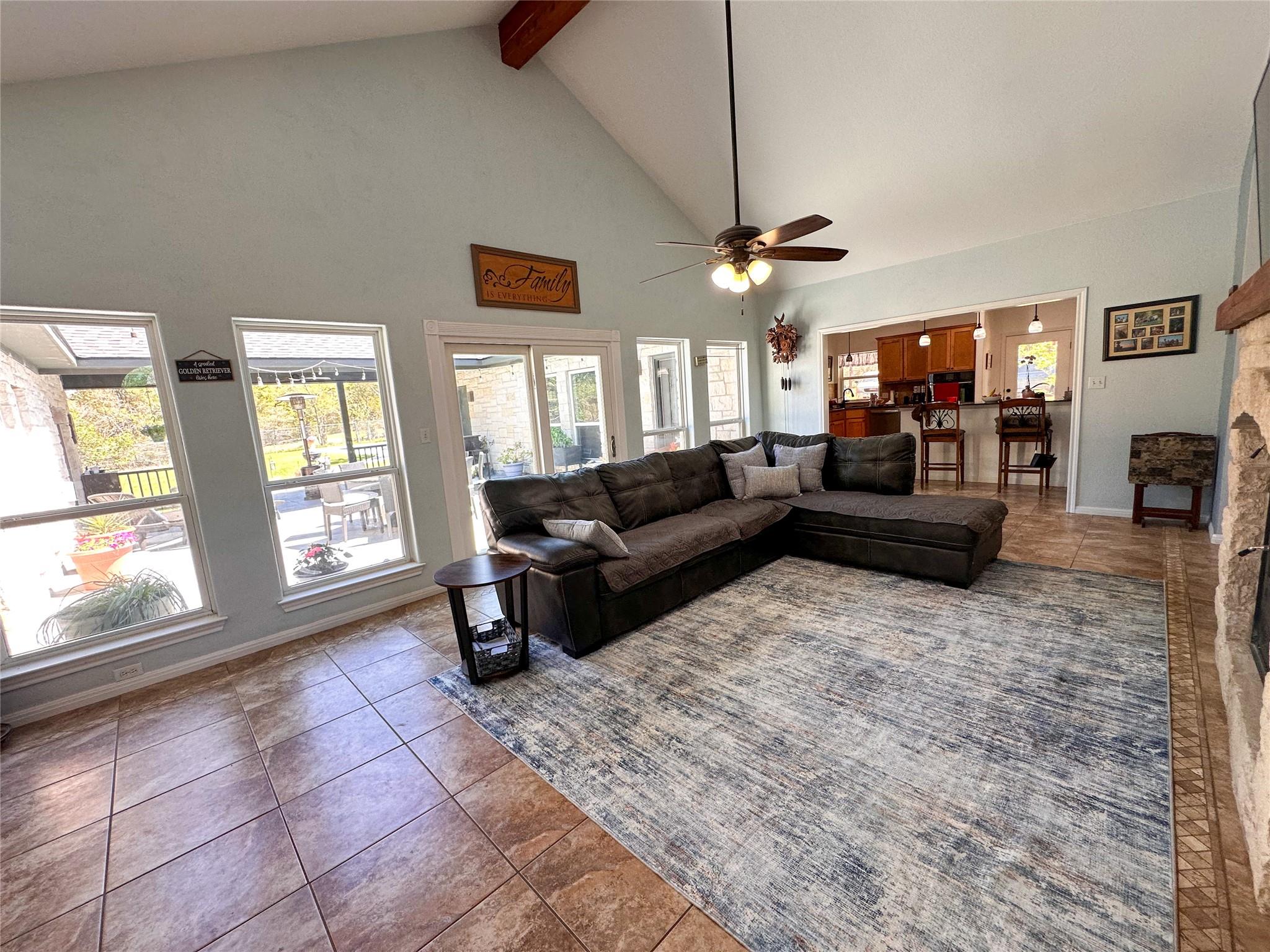 368 Woodlands DR