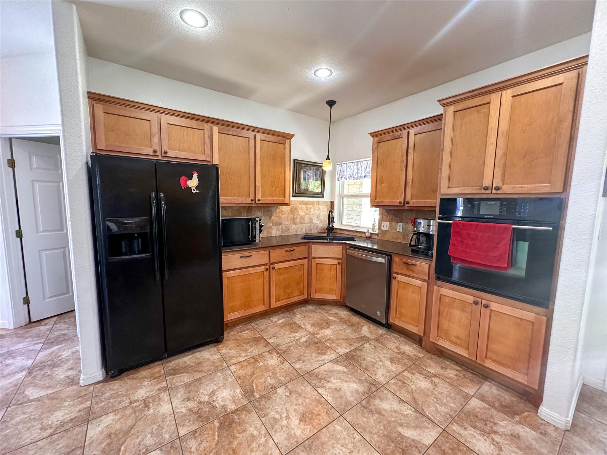 368 Woodlands DR