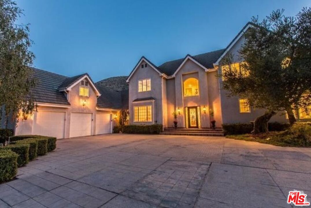 6917 Solano Verde Dr