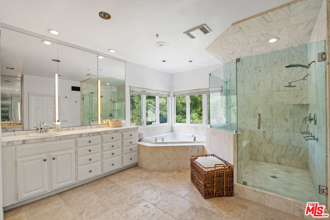 6917 Solano Verde Dr