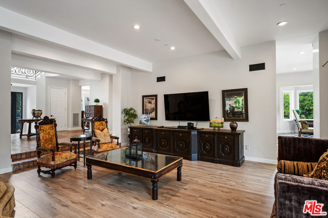 6917 Solano Verde Dr