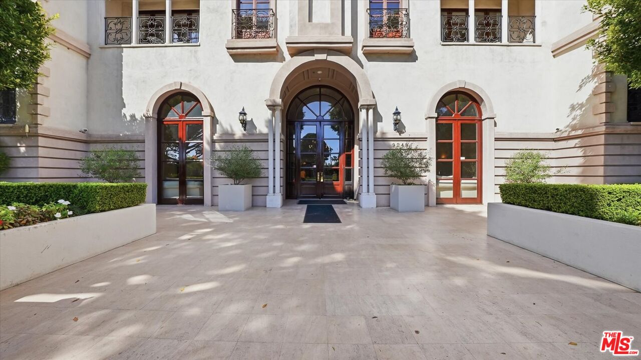 9249 Burton Way Unit: 406