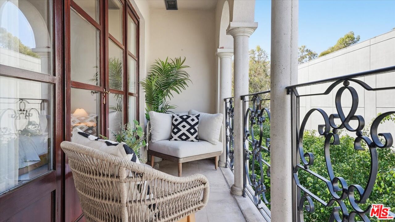 9249 Burton Way Unit: 406