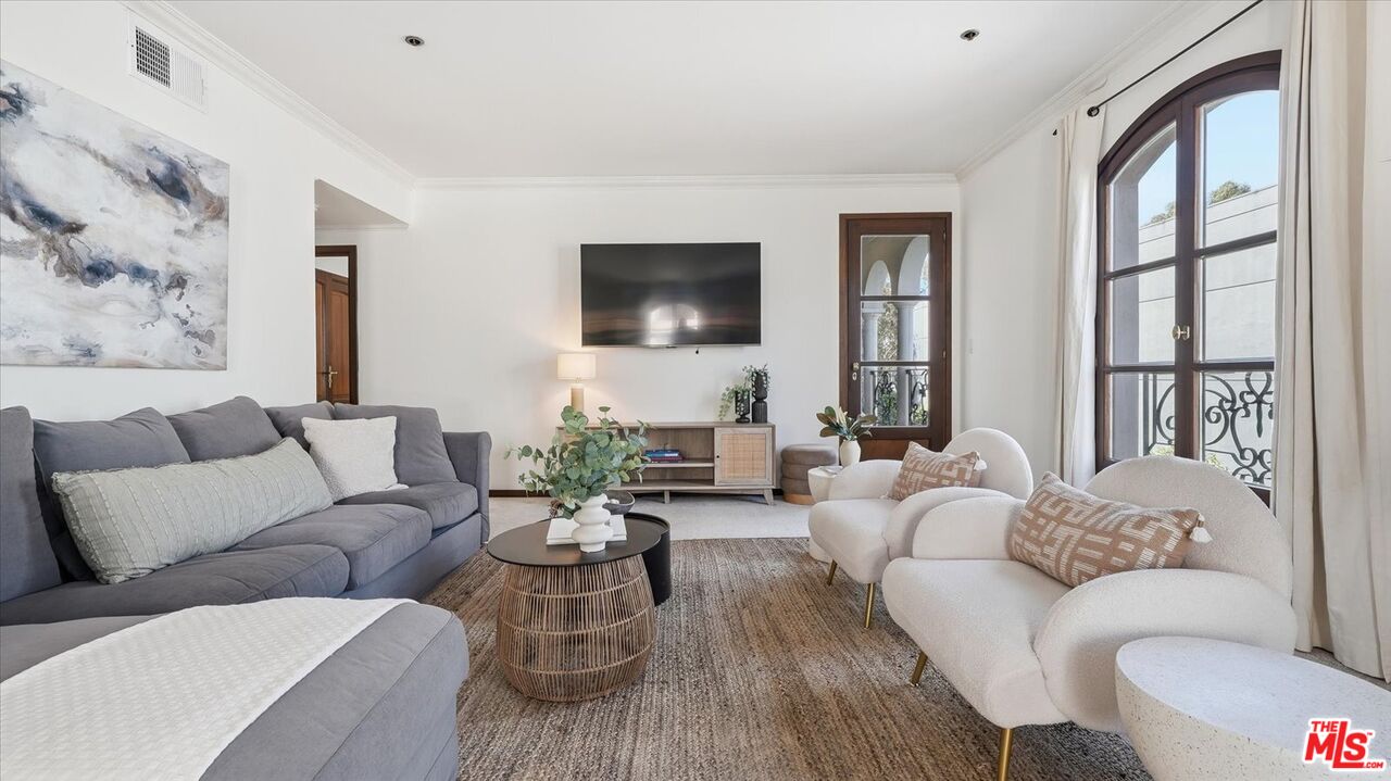 9249 Burton Way Unit: 406