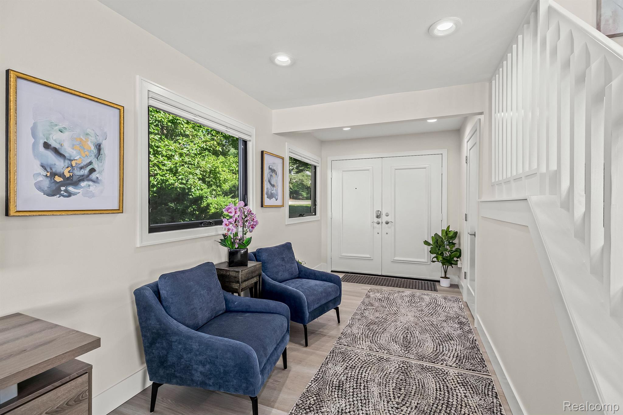 5494 PUTNAM Drive